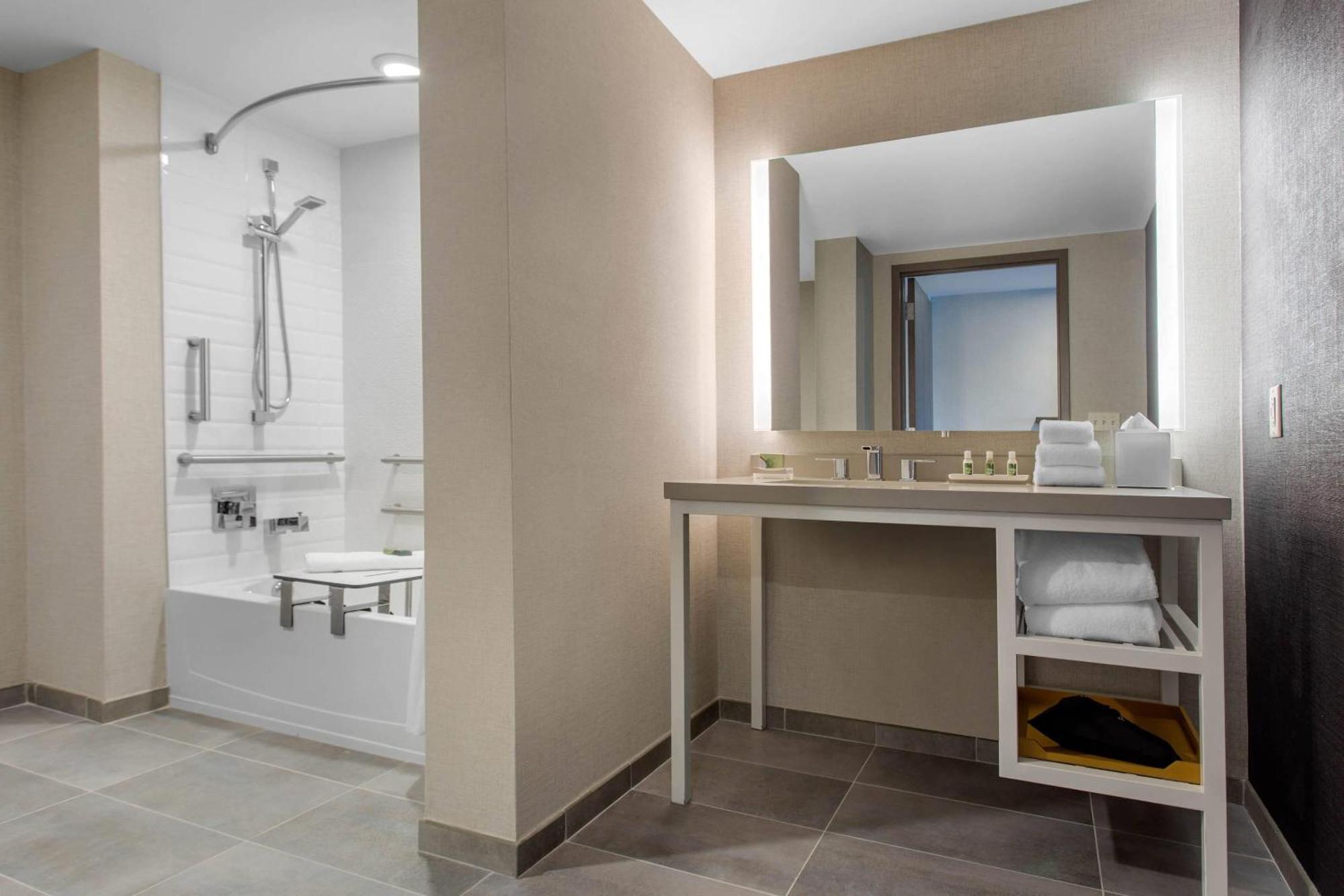 Cambria Hotel Downtown Asheville Dış mekan fotoğraf